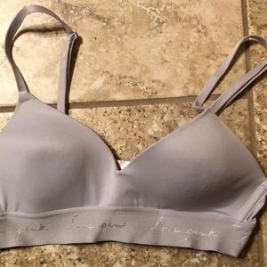 Victoria’s Secret wear every wear lightly lined bra